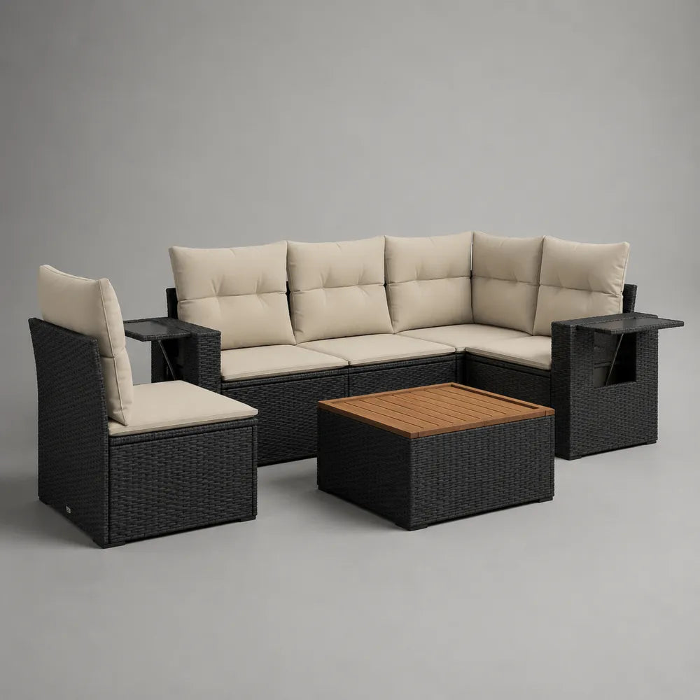 Set divano da giardino angolare in rattan sintetico PE nero con struttura in alluminio verniciato nero cuscini beige e tavolino in legno di acacia 260 cm x 200 cm x 75 cm